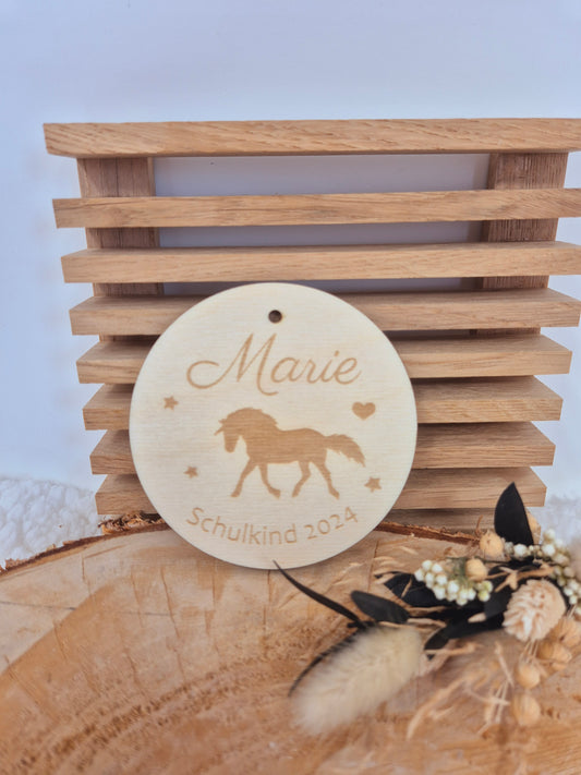 Personalisierte Holzanhänger - Schultütenanhänger - Holzanhänger mit Namen zur Einschulung - 2025