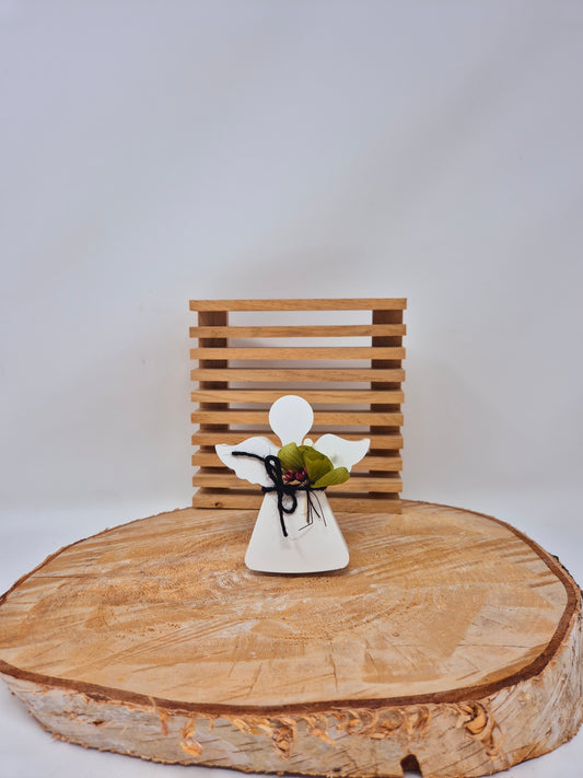 Engel aus Keraflott mit Trockenblumen  | Schutzengel